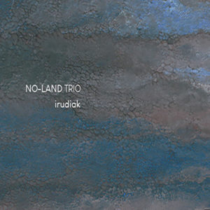 No–Land Trio: Irudiak