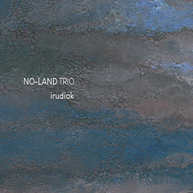 No–Land Trio: Irudiak